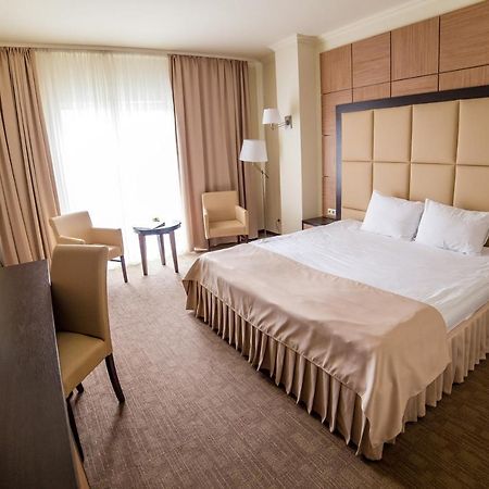 Green Park Hotel & Spa トラスコヴェッツ エクステリア 写真