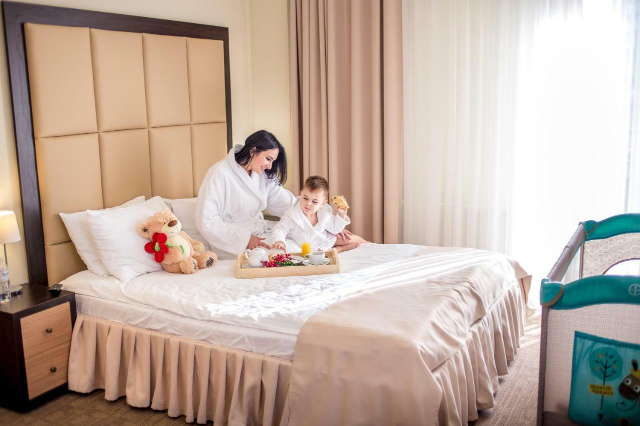Green Park Hotel & Spa トラスコヴェッツ エクステリア 写真