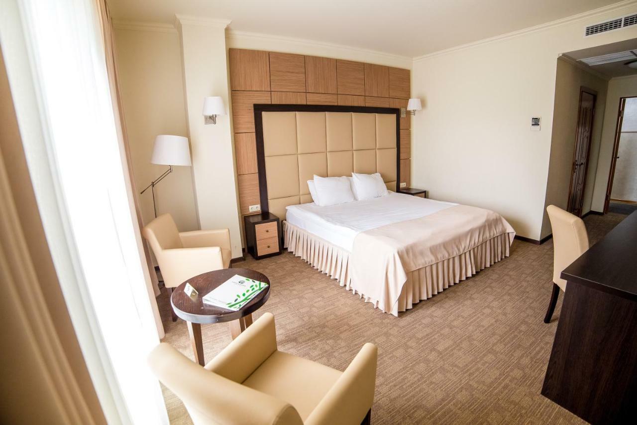 Green Park Hotel & Spa トラスコヴェッツ エクステリア 写真