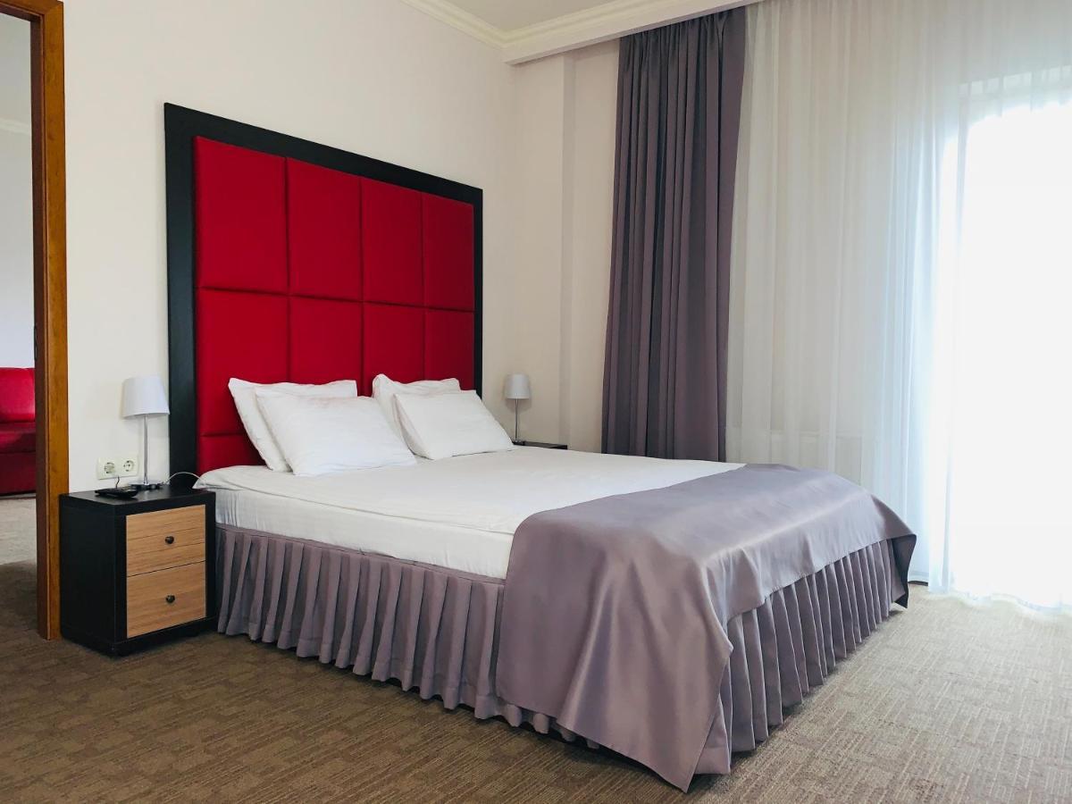 Green Park Hotel & Spa トラスコヴェッツ エクステリア 写真